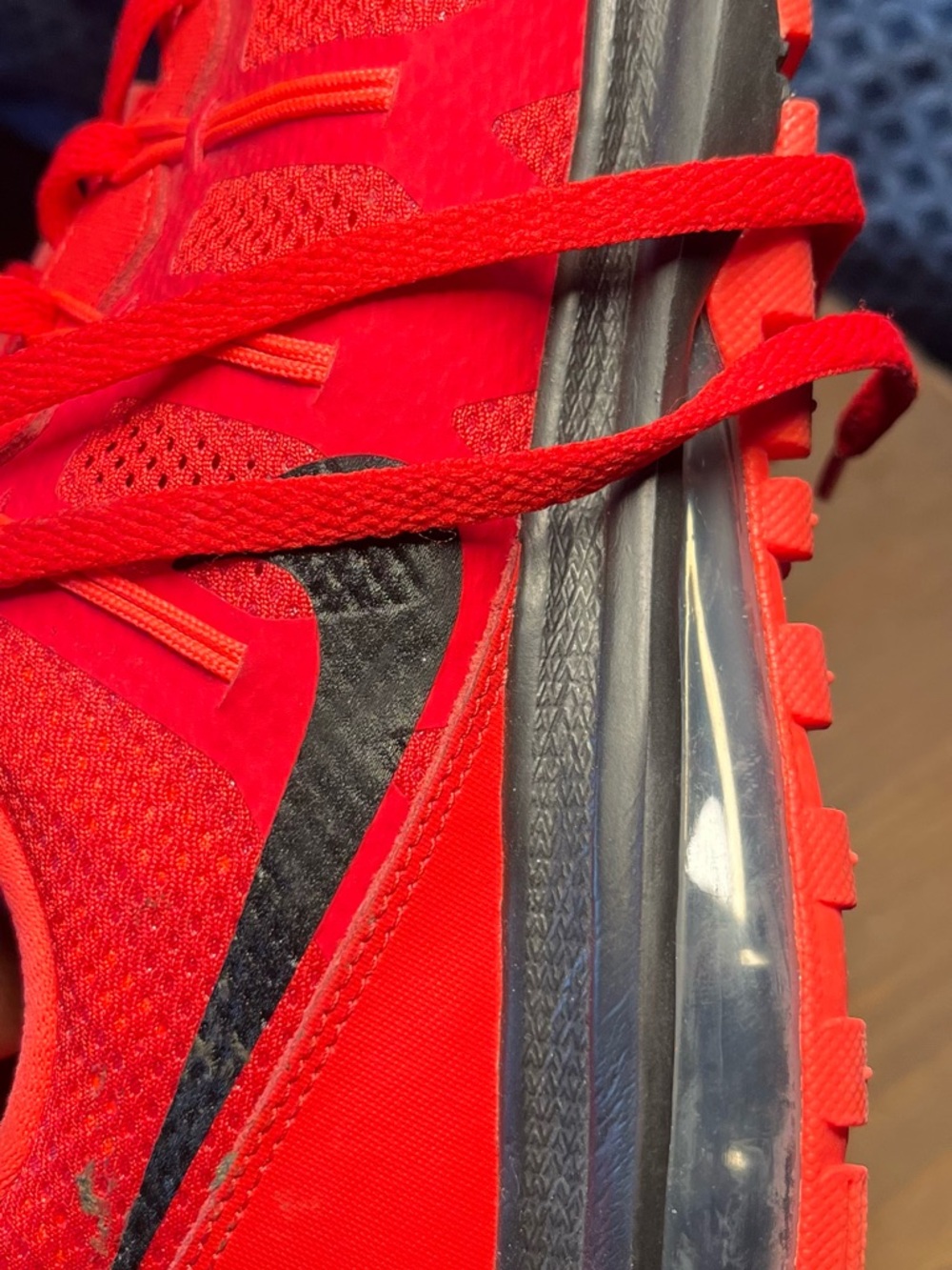 🚫SOLD🚫 Nike Men’s Bright Red Athletic Running Shoes with Black Swoosh - Picture 7 of 9